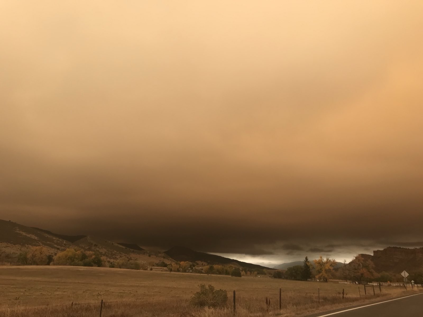 View of Cameron Peak fire from northwest Loveland. October 22, 2020.